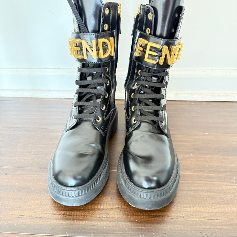 Fendi Glossy Black Leather Boots
